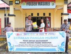 Polsek Masirei Polda Papua Gelar Gerakan Pangan Murah, 250 Kg Beras SPHP Disalurkan Kepada Masyarakat