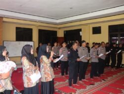 Polres Puncak Jaya Ajak Personel Teladani Rasulullah Lewat Peringatan Maulid Nabi