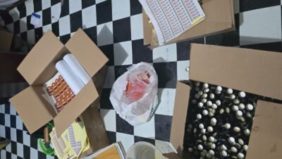 Polda Papua Barat Berhasil Bongkar Gudang Pembuatan Minuman Keras Oplosan