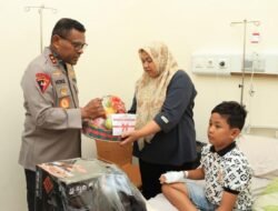 Kapolda Papua Kunjungi Korban Kerusuhan Yalimo di RS Bhayangkara Jayapura