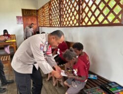 Program Si-IPAR Operasi Rasaka Cartenz 2025, Polres Pegunungan Bintang Edukasi Anak-anak Belajar dengan Gembira di Oksibil