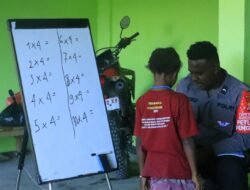 Sentuhan Edukasi Subsatgas Si-Ipar, Anak-anak di Distrik Elelim Belajar Menghitung dengan Ceria