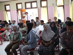 Sat Binmas Polres Tolikara Gelar silahturahmi Dengan Para Pedagang Ampera