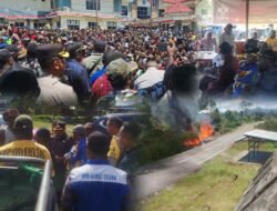 Acara Bakar Batu Perdamaian Yalimo Berakhir Ricuh