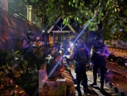 Patroli Gabungan Samapta dan Satgas Sikat Cartenz II Antisipasi Premanisme di Kota Jayapura