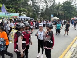 Polwan Anggrek Hitam Ditsamapta Polda Papua Gelar Patroli Sepeda di Area Car Free Day Jayapura Selatan