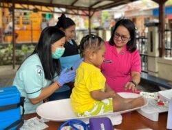 Bhayangkari Cabang Tolikara Gelar Posyandu Kemala Bersama Puskesmas Karubaga