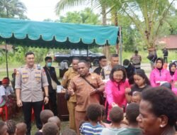 Polres Boven Digoel Gelar Pelayanan Kesehatan Gratis dan Salurkan Bantuan Kapolri untuk Masyarakat Kampung Sokanggo