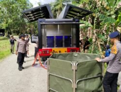 Polri Hadir, Sat Brimob Polda Papua Salurkan Air Bersih bagi Warga Terdampak Banjir di Keerom