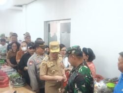 Dandim 1310/Bitung Dampingi Bupati Minut Sidak Pasar, Pastikan Harga dan Stok Aman jelang Nataru