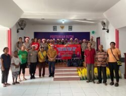 Berbagi Sukacita Natal 2025, Polda Papua Salurkan Bingkisan di Rutan dan Tengah Masyarakat