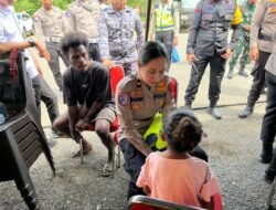 Hari Pertama Ops Lilin Mansinam 2025, Personel Berikan Penanganan Medis dan Trauma Healing Korban Laka Lantas