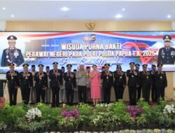 Wisuda Purnabakti 2025, Polda Papua Beri Penghormatan Terakhir Lewat Tradisi Pedang Pora