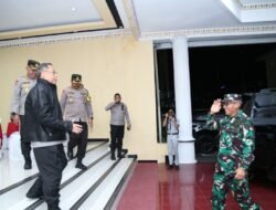 Sinergi TNI–Polri Jaga Kedamaian Natal, Wakapolda Papua dan Pangdam Kunjungi Gereja-Gereja untuk Pastikan Situasi Kondusif