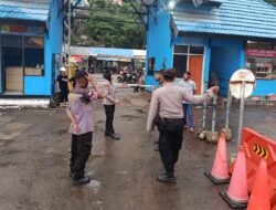 Jaga Stabilitas Kamtibmas Nataru, Personel Operasi Lilin Cartenz 2025 Amankan Pelabuhan Jayapura