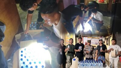 Jelang Tahun Baru, Sat Resnarkoba Polres Merauke Kembali Razia Miras Lokal, Puluhan Liter Sopi Diamankan