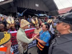 Tinjau Pasar Potikelek Wamena, Wapres Dukung Peran Mama-Mama Penopang Ekonomi Keluarga