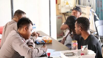Wujud Kepedulian Polri, Panitia Natal Polda Papua Gelar Perpanjangan SIM Gratis