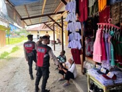 Hadir di Tengah Aktivitas Warga, Samapta Polres Sarmi Amankan Pasar Mararena