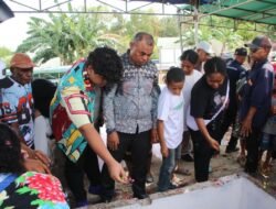 Doa dan Penghormatan Terakhir Iringi Pemakaman Ayahanda Kapolda Papua Tengah