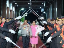 Polda Papua Barat Gelar Penyambutan Kapolda Baru, Penyerahan Pataka, dan Pelepasan Kapolda Lama