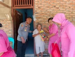 Akhiri Masa Jabatan, Kapolsek Kurik Gelar Bakti Sosial untuk Warga Kampung Wonorejo
