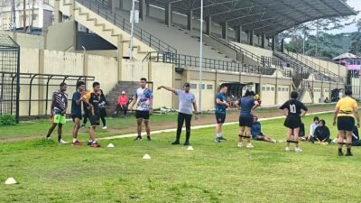 Puluhan Pelajar Ikuti Binlat Seleksi Penerimaan Polri Terpadu 2026 di Stadion 16 November Fakfak