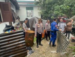 Polres Fakfak Sigap Tangani Kebakaran di Fakfak Utara, Pastikan Keselamatan Warga Prioritas Utama