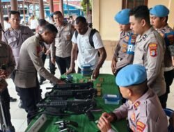 Polresta Manokwari Laksanakan Pemeriksaan Senjata Api Personil Polresta Manokwari dan Polsek Jajaran