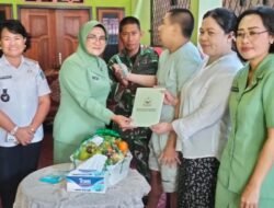 Danramil 1310-06/Airmadidi Dampingi Ketua Persit KCK Daerah XIII/Merdeka Ny. Lely Mirza Agus, Dalam Rangka Anjangsana dan Berikan Tali Asih di Wilayah Kodim 1310/Bitung