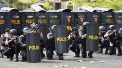 Simulasi Latihan Sispamkota  Antisipasi Penanganan Unjuk Rasa  di Wilayah Hukum Polda Papua Barat
