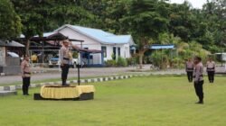 Kapolda Papua Barat Pimpin Apel Pagi dan Berikan Arahan kepada Personel Polres Teluk Wondama