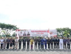 Polda Papua Barat Gelar Upacara Hari Bhayangkara ke-80, Wujudkan Semangat “80 Tahun Mengabdi, Polri untuk Masyarakat”