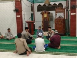 Subuh Keliling Di Bintuni! Kapolres Ajak Warga Jaga Kamtibmas dan Perkuat Kerukunan