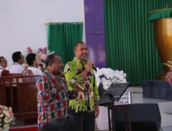 Kapolda Papua Barat Gelar Minggu Kasih Bersama Jemaat GKI Agape Wosi, Ajak Masyarakat Perkuat Kerukunan, Toleransi, dan Jaga Kamtibmas